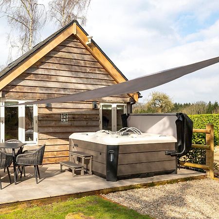 Oak Tree Hideaway Villa Whitchurch  Eksteriør bilde