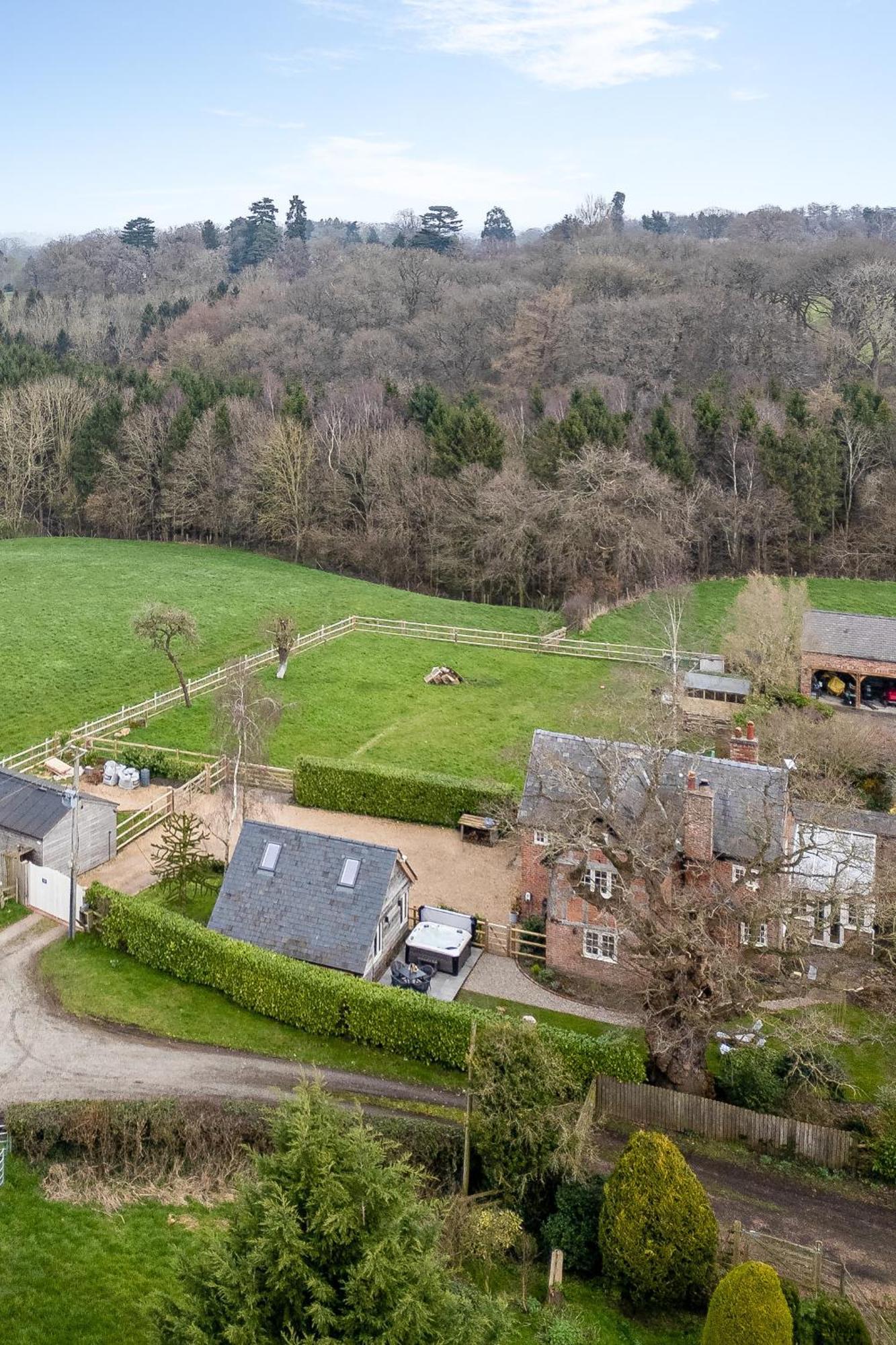 Oak Tree Hideaway Villa Whitchurch  Eksteriør bilde